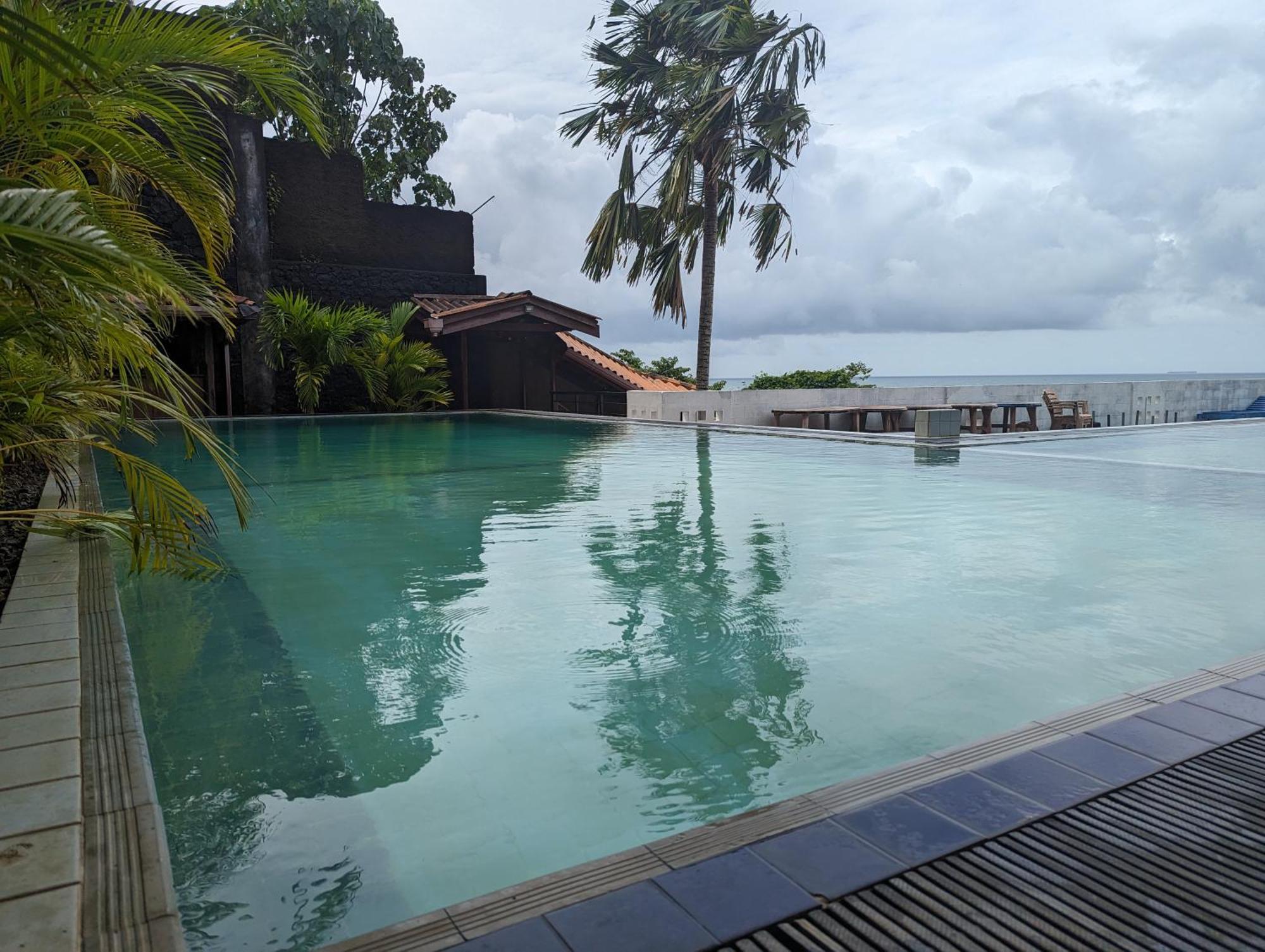 Hotel Silan Mo Mirissa Exterior foto